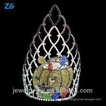 Coroa grande colorida das abóboras do Dia das Bruxas, coroa do desfile